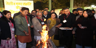 'लोहड़ी' कार्यक्रम में पहुंची सीएम रेखा गुप्ता