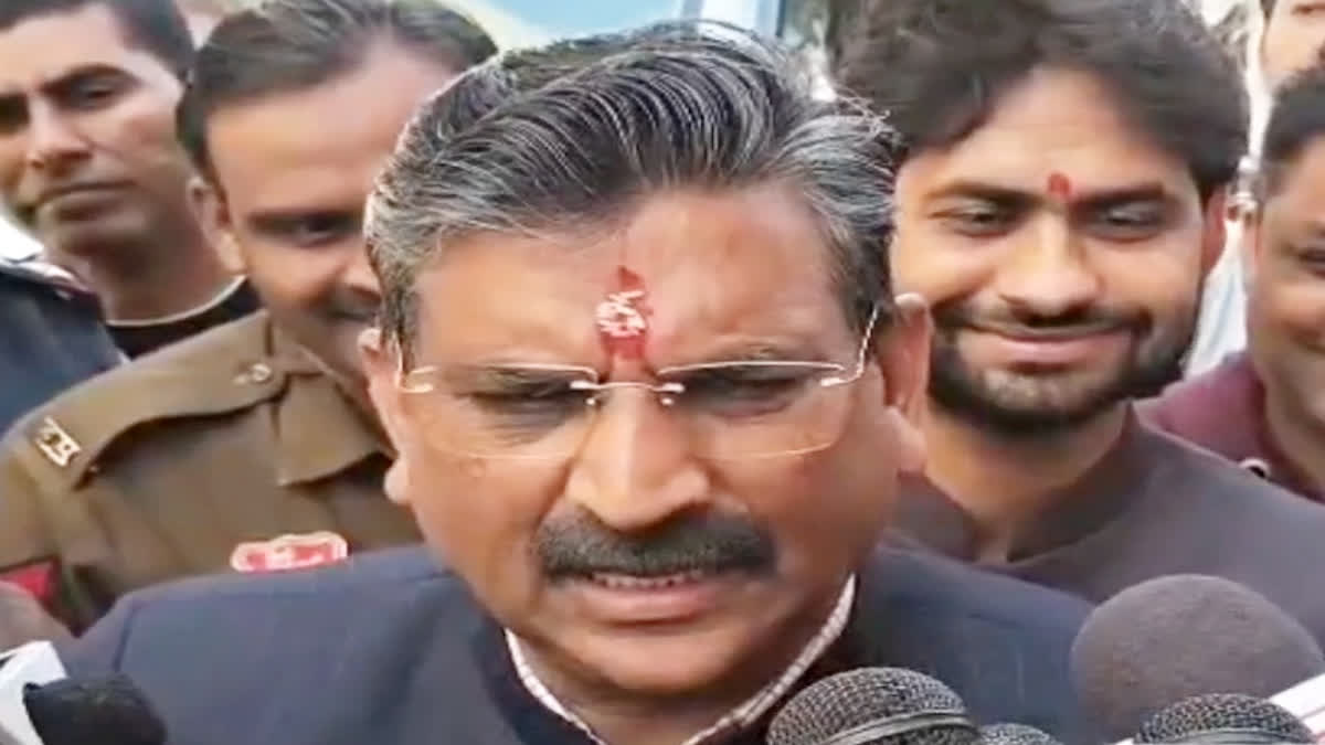 "जब उनकी सरकार आएगी, तब अपने वादे पूरे कर लें", अभय चौटाला पर कैबिनेट मंत्री बेदी का पलटवार कैबिनेट मंत्री कृष्ण कुमार बेदी