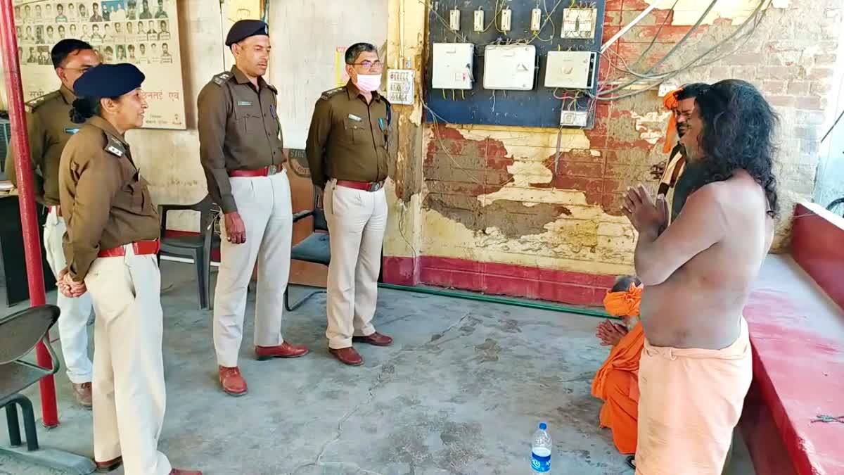 Men accused of child theft thrashed by crowd in Bokaro