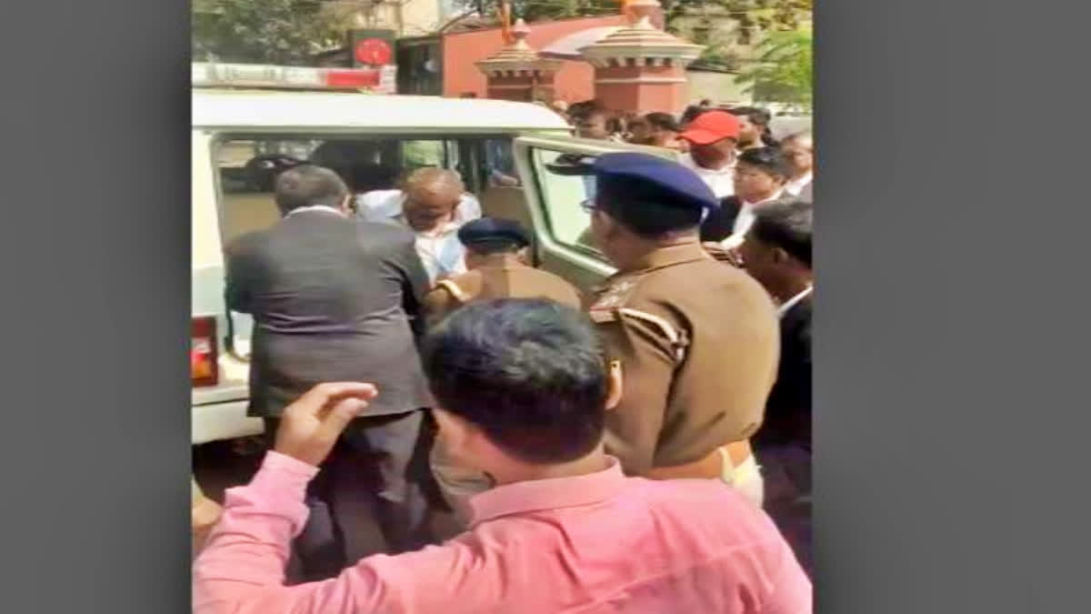 Lawyer Killed, 2 Others Injured After Transformer Explodes in Patna Civil Court Campus see