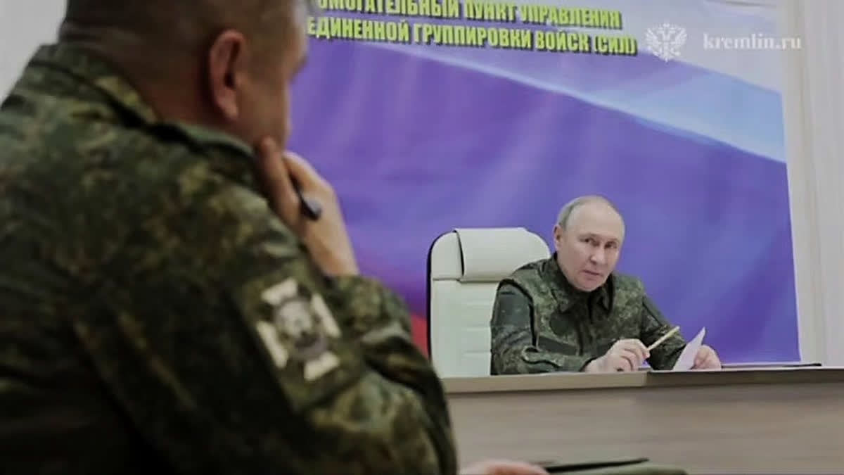 Russia Says It Has Retaken Kursk's Biggest Town From Ukraine As US Awaits Putin's Ceasefire Response