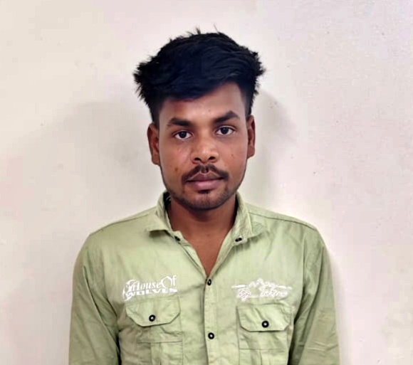 Tamil Nadu Couple Loses Rs 24 Lakh After 8 Year Old Child Downloads Malware On Phone