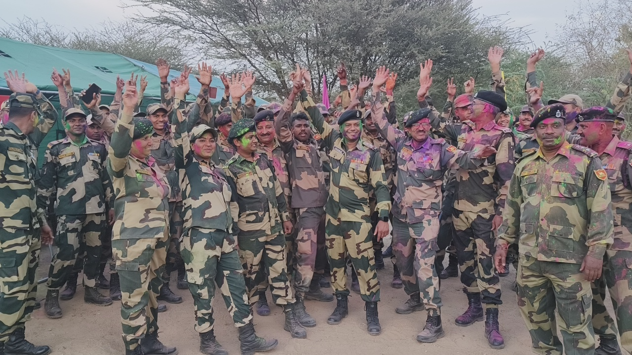 When the whole country is immersed in the colors of Holi