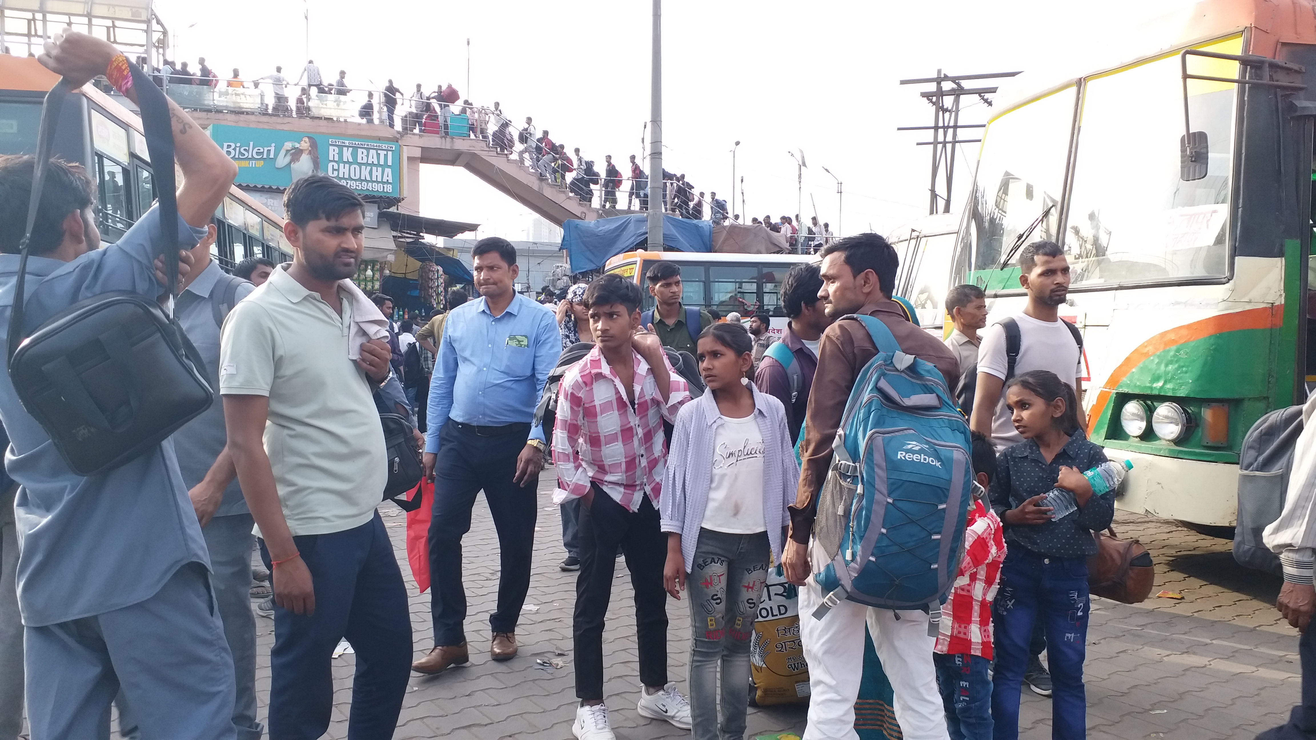 Holi 2025: Huge Pre-Festival Crowds At Railway Stations, Bus Stands In Delhi