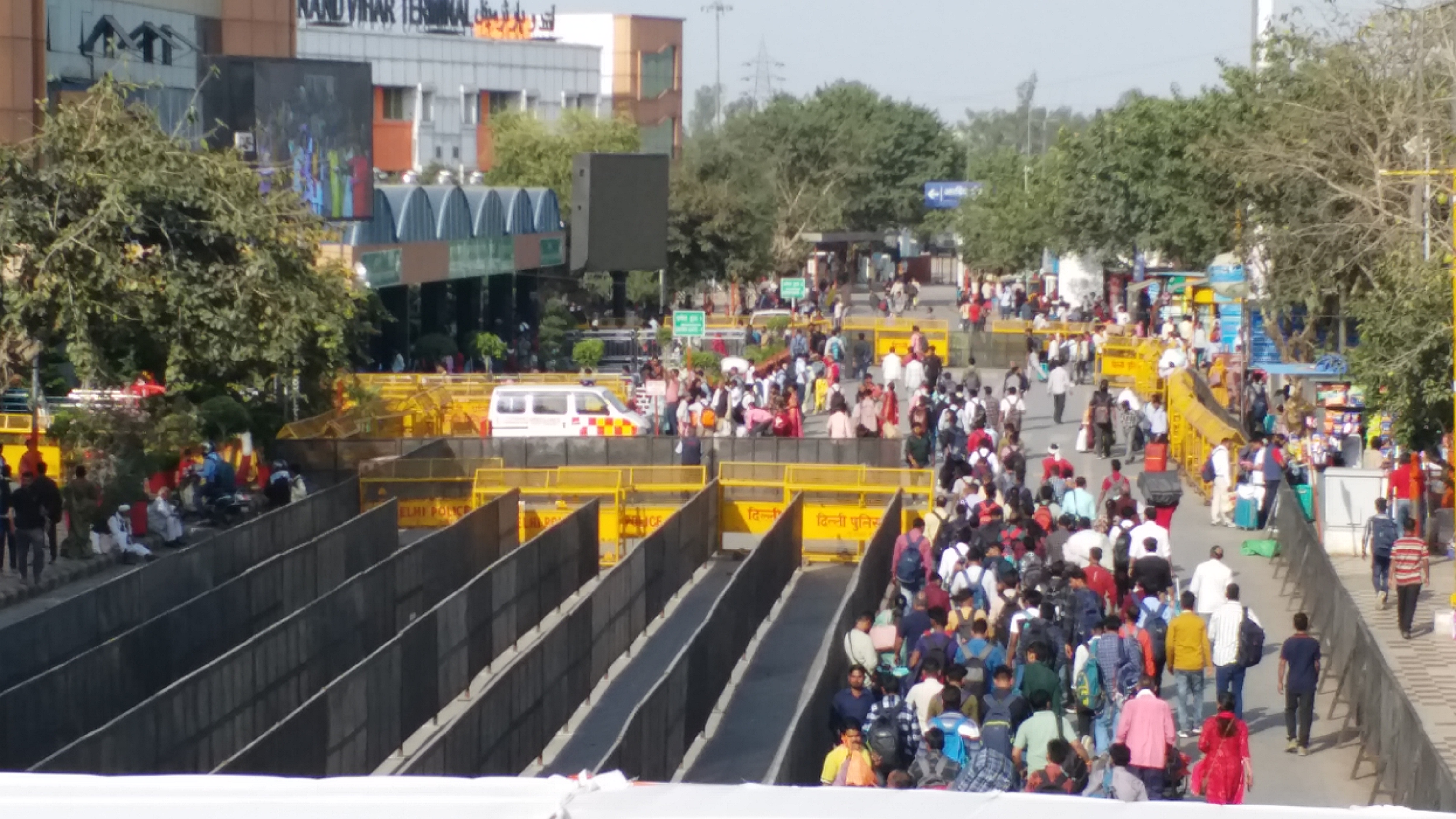 Holi 2025: Huge Pre-Festival Crowds At Railway Stations, Bus Stands In Delhi
