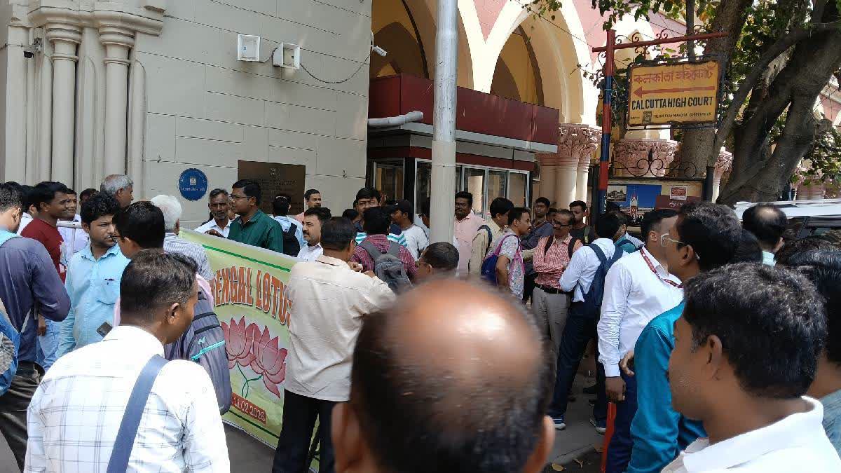 Calcutta HC Work Halted As Section Of Govt Staff On 'Cease Work' Over ...
