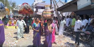 அத்தையின் சீர்வரிசையை ஆச்சரியத்துடன் பார்த்த ஊர்மக்கள்