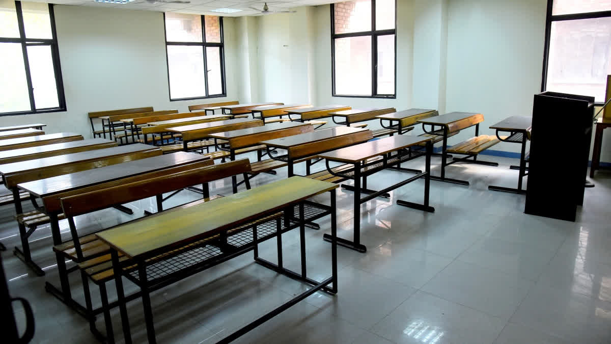 Punjab: Schools In Amritsar, Pathankot, Fazilka, Ferozepur, Tarn Taran Remain Shut Punjab: Schools in Amritsar, Pathankot, Fazilka, Ferozepur, Tarn Taran Remain Shut