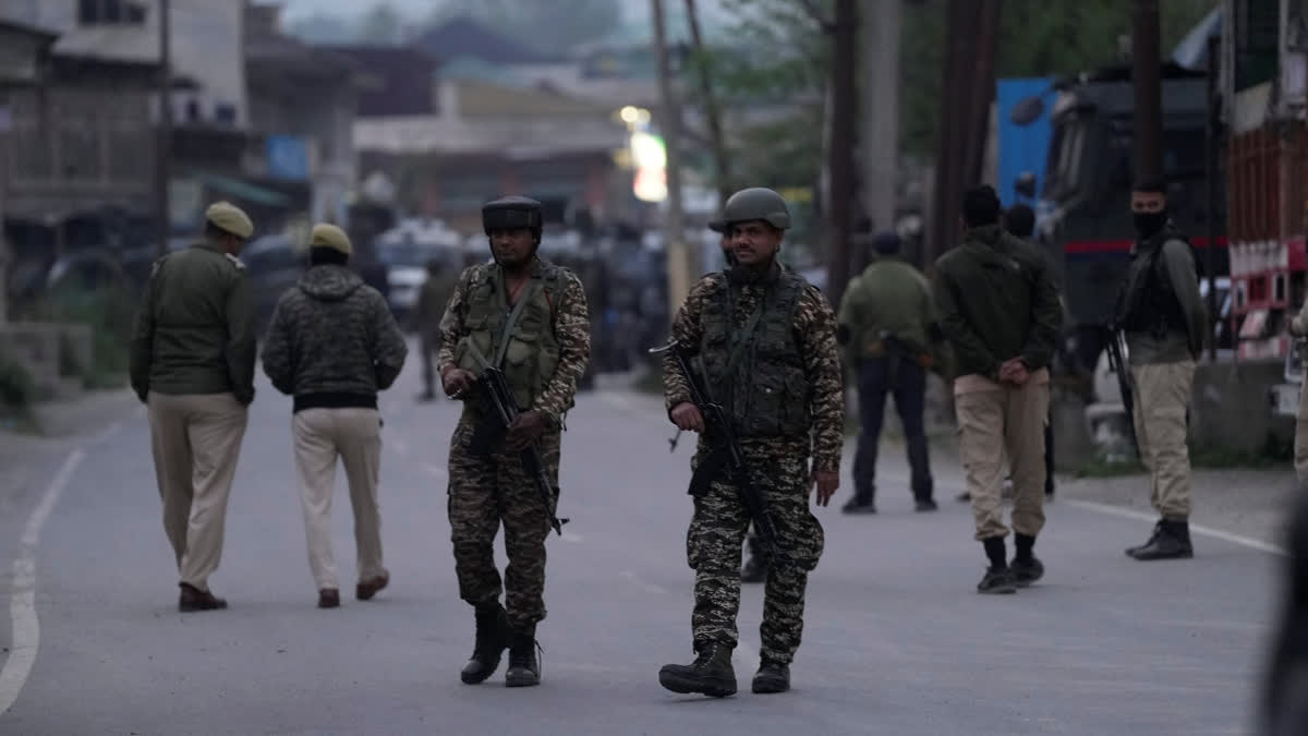 Gunfight Erupts In Shopian Amid High India-Pakistan Tensions
