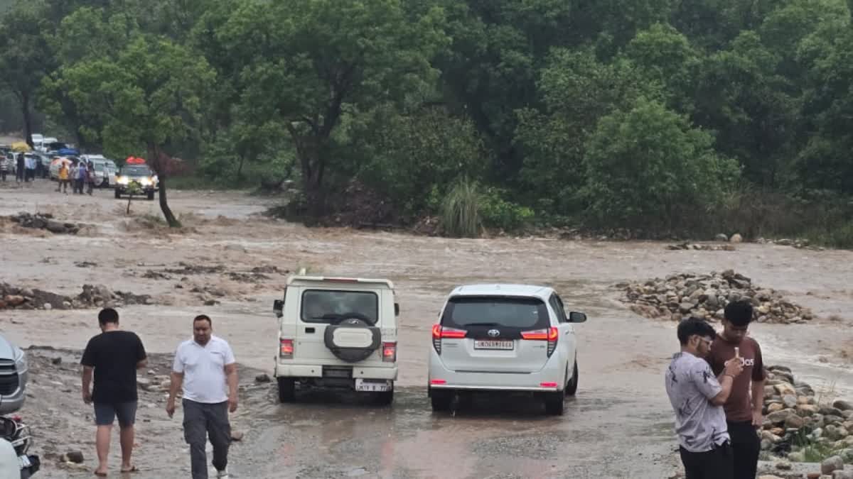 DHANGARHI DRAIN OVERFLOW