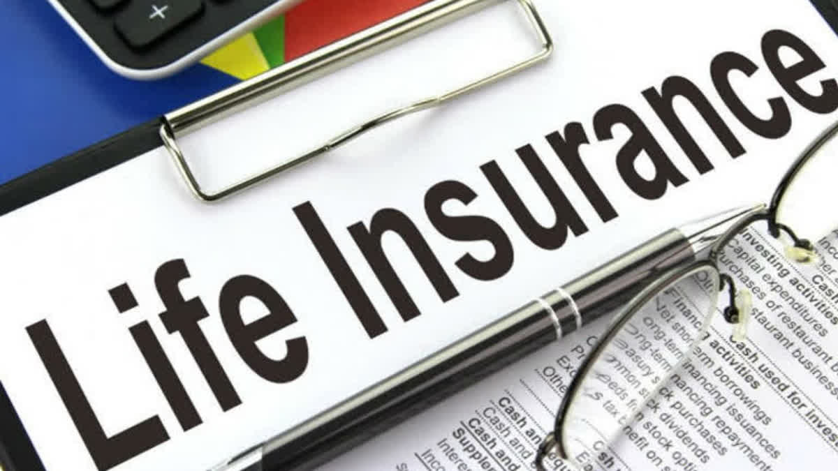 LIC Relaxes Claim Settlement Process Of Air India Plane Crash Victims LIC Relaxes Claim Settlement Process Of Air India Plane Crash Victims