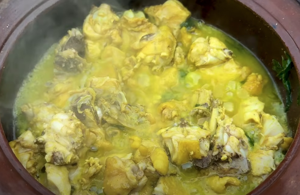 Dosakaya Chicken Curry