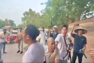 Two foreign YouTubers fight in gaya