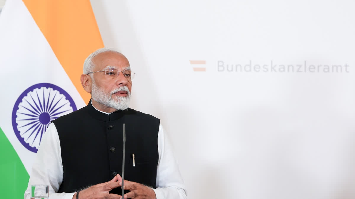 PM to Inaugurate, Lay Foundation Stones of Projects Costing Rs 29k Cr During Mumbai Visit These include major infrastructure developments like tunnels connecting Thane to Borivali and Goregaon to Mulund, aimed at reducing travel times significantly across Mumbai's congested road network.