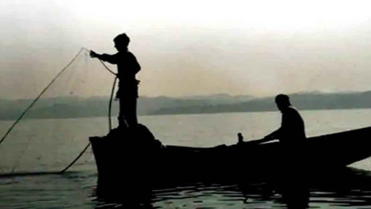 Tamil Nadu Fishermen Urge Centre To Convince Sri Lanka For Fishing Rights In Katchatheevu Tamil Nadu Fishermen Urge Centre, St Govt To Talk To Sri Lanka For Fishing Rights In Katchatheevu