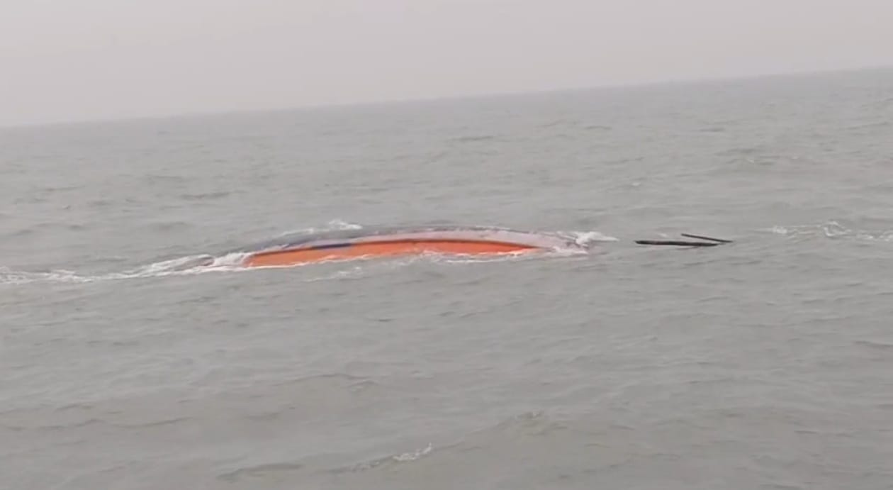 Missing Fishing Trawler Jai Maa Kali Found from Kakdwip