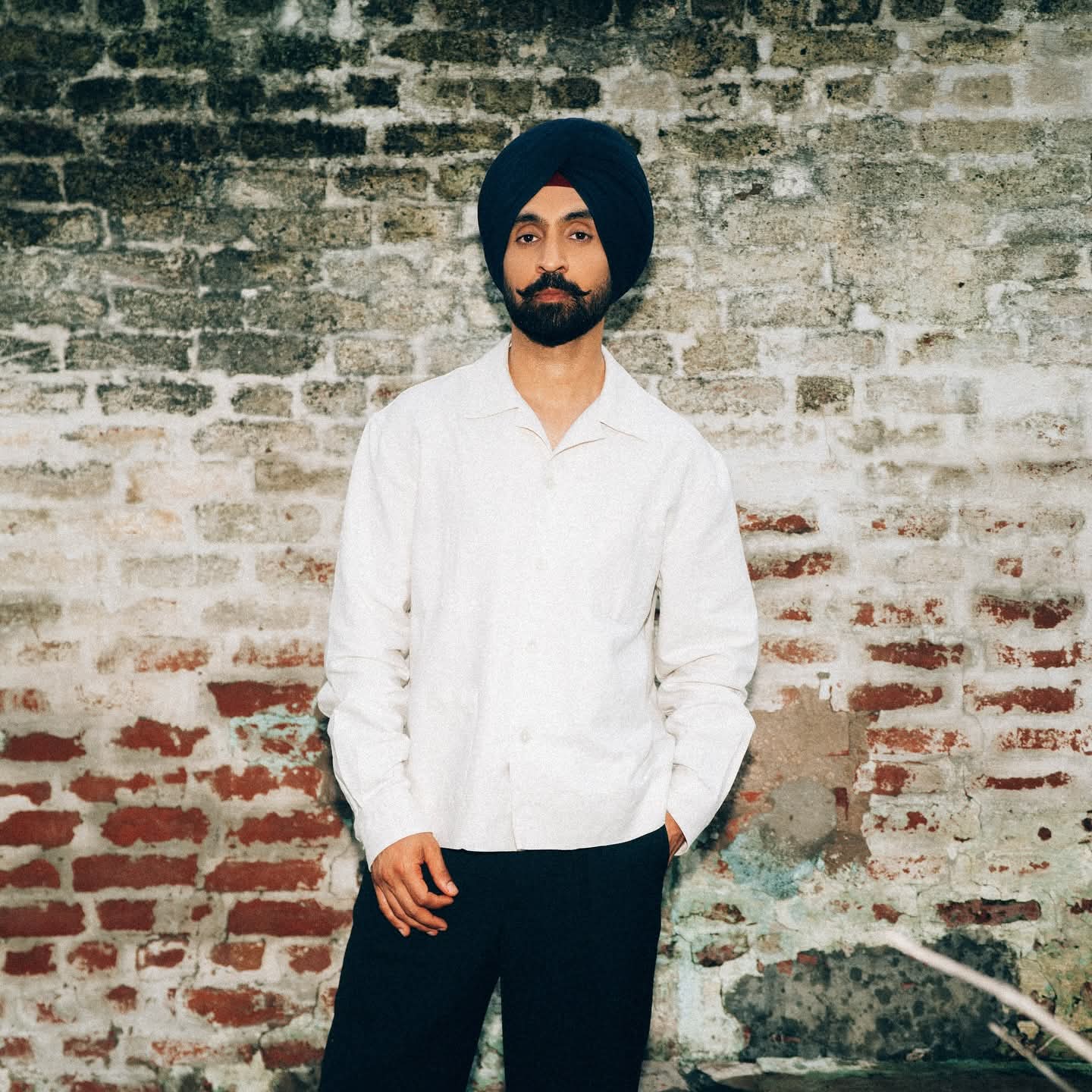 ਦਿਲਜੀਤ ਦੁਸਾਂਝ ਨੇ ਰਚਿਆ ਨਵਾਂ ਇਤਿਹਾਸ! ਪੰਜਾਬੀ ਸਿਨੇਮਾ ਦੇ ਸਭ ਤੋਂ ਮਹਿੰਗੇ ਅਦਾਕਾਰ ਬਣੇ, ਇੱਕ ਫਿਲਮ ਲਈ 20 ਕਰੋੜ ਤੋਂ ਵੱਧ ਫੀਸ ਦੀ ਚਰਚਾ ਦਿਲਜੀਤ ਦੁਸਾਂਝ