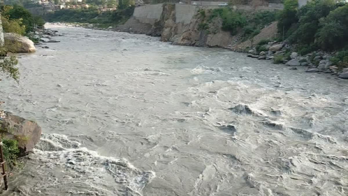 CHAMBA MAN THROWS SON INTO RIVER