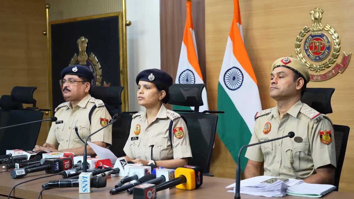 मोस्ट वांटेड कुख्यात अपराधी गिरफ्तार