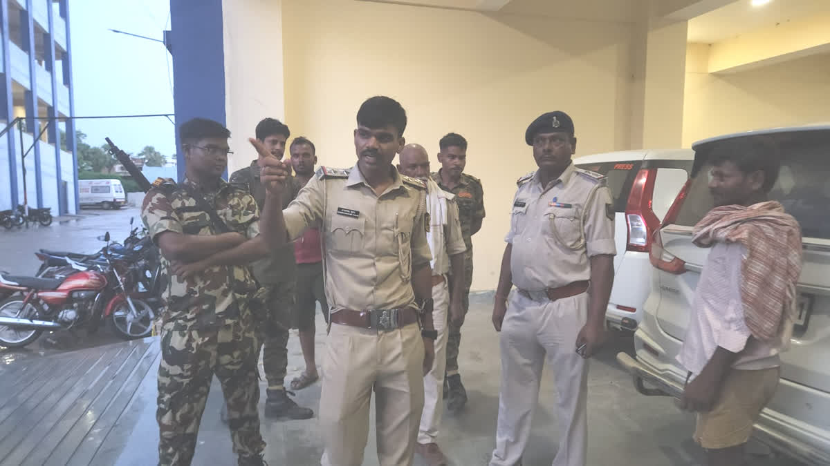 'बेटे को जमीन पर पटकर पिता ने मार डाला'