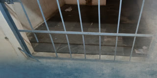 Accused Escapes After Lockup Breaking Grills