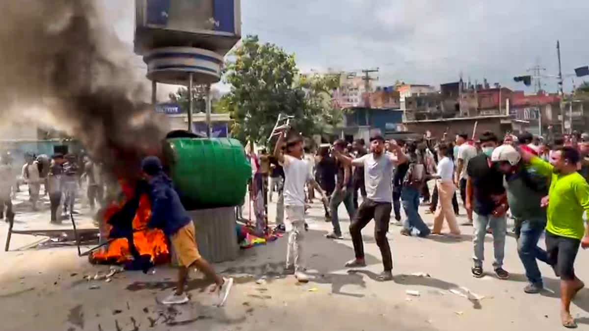 'Unconstitutional', 'Arbitrary': Nepal Parties, Lawyers Slam Parliament Dissolution Move