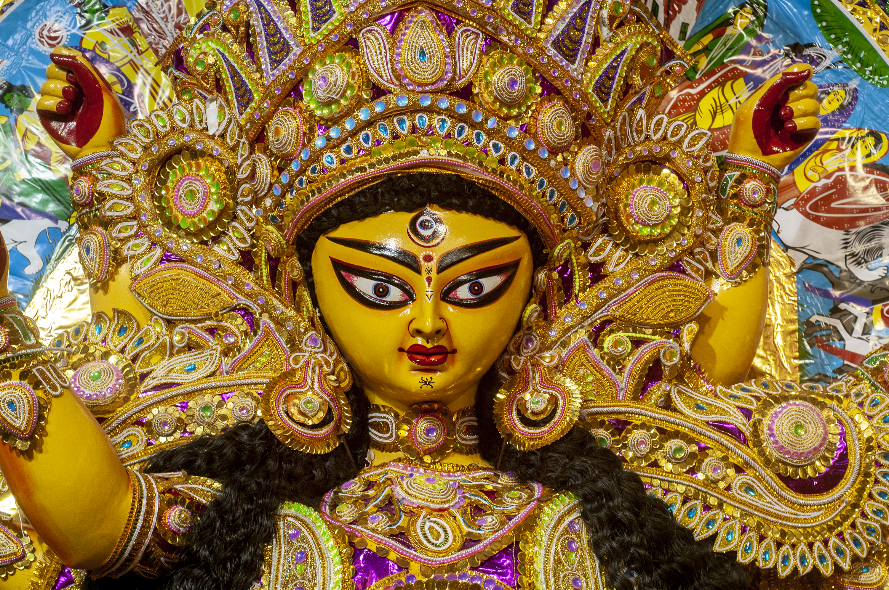 Sharadiya Durga Puja 2025: Maa Durga's Vahan Gaj Significance and Key Details