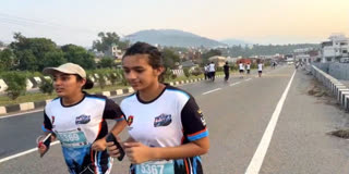 پہلی دیویکا ہاف میراتھن: ادھم پور میں جوش کا سمندر Devika Half Marathon: Record participation by thousands of citizens in the inaugural half marathon, Urdu News