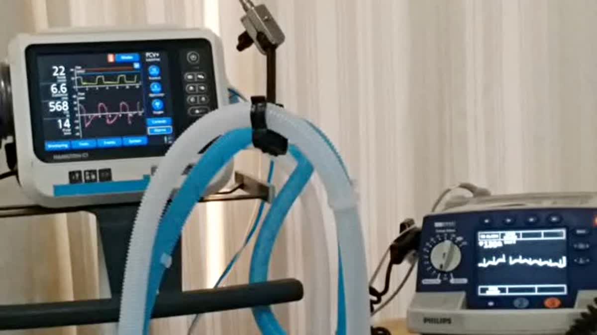 PLASTER NOT DONE PROPERLY