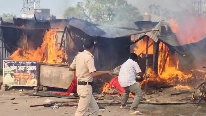 gas cylinder Blast in Bettiah