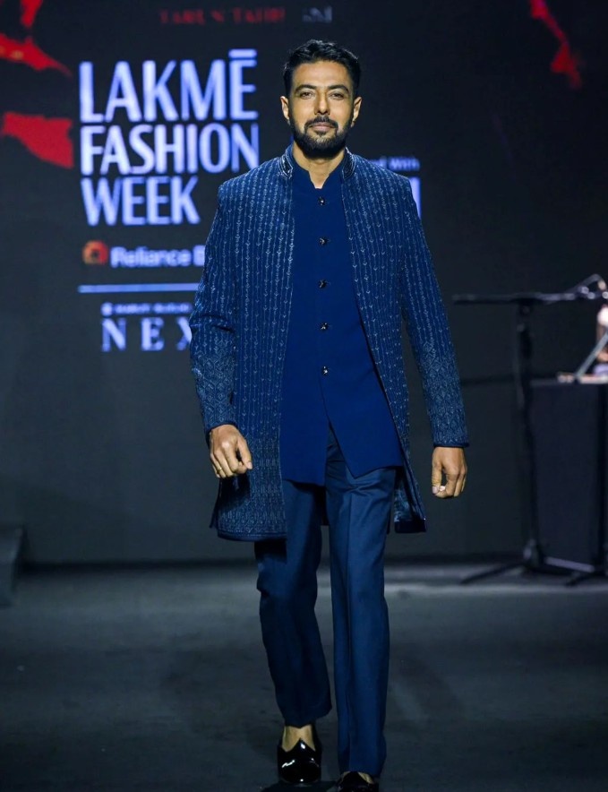 Celebrity chef Ranveer Brar walked the ramp for Tasva