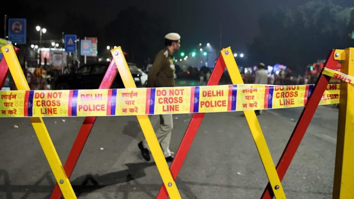 BUS TYRE BURST IN DELHI