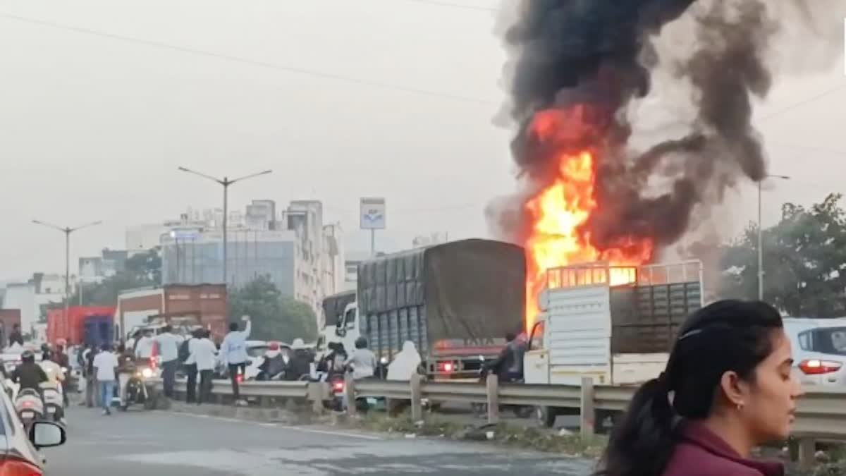 Several people died in the accident in Pune.