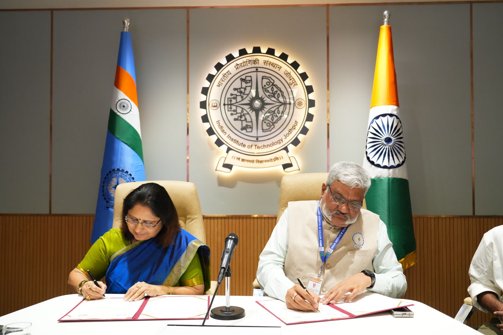 MoU Between IIT  and NLU Jodhpur