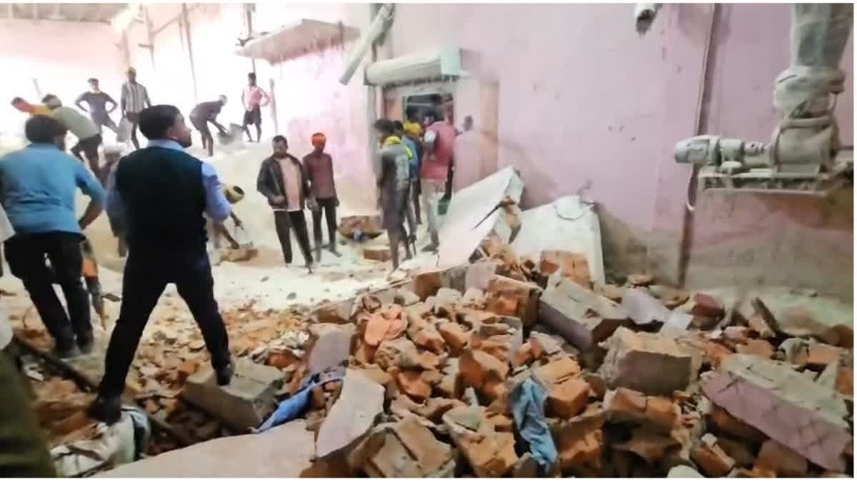 Three Workers Killed, One Critical As Wall Of Cold Storage Collapses In ...