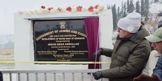 عمر عبداللہ نے سیاحت کو فروغ دینے کے لئے گلمرگ میں جدید سکی لفٹ کا افتتاح کیا