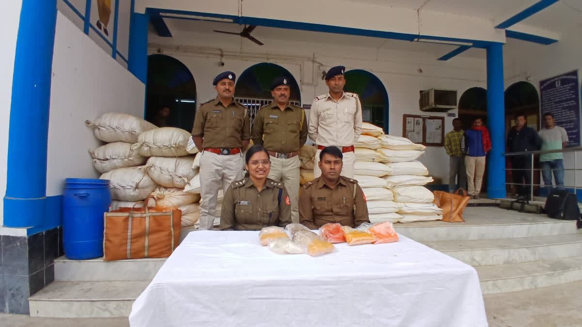 কারখানায় পুলিশি হানা, মিলল অত্যন্ত ক্ষতিকর 2 হাজার কেজি ভেজাল হলুদ ETV BHARAT