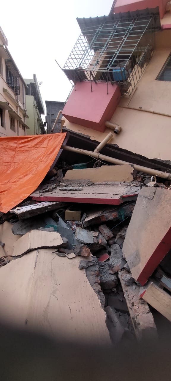 house lean in jadavpur