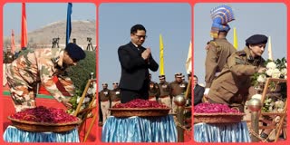 پلوامہ حملہ کی ساتویں برسی، پولیس، سی آر پی ایف نے کیا خراج پیش