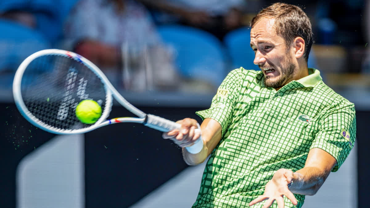 Monte Carlo Masters: Daniil Medvedev Fined $7,000 For Smashing Racket 7 Times While Expressing His Frustration Medvedev Fined $7,000 For Smashing Racket