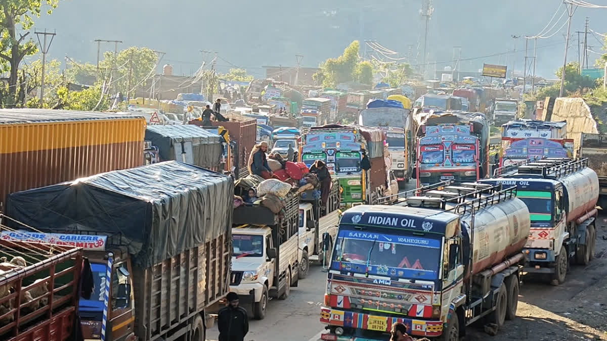 Centre Notifies New Rules On Fees For Overloaded Vehicles On National Highways