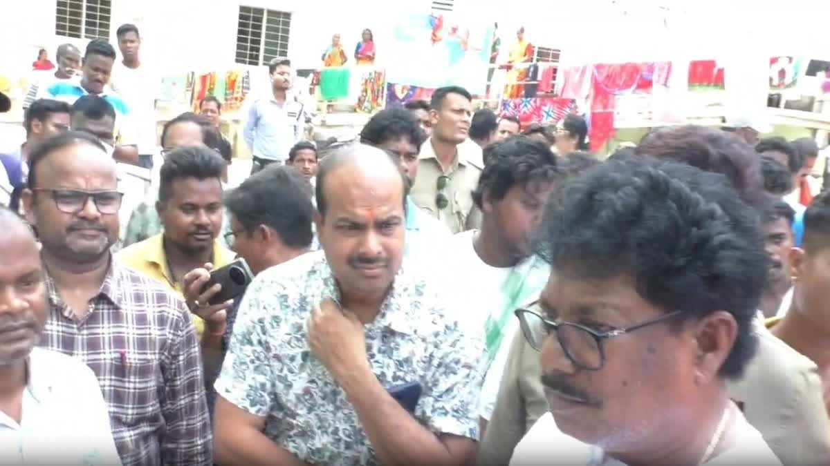 Locals protest death of class 5 student due to suspected food poisoning at Ashram school in Mayurbhanj