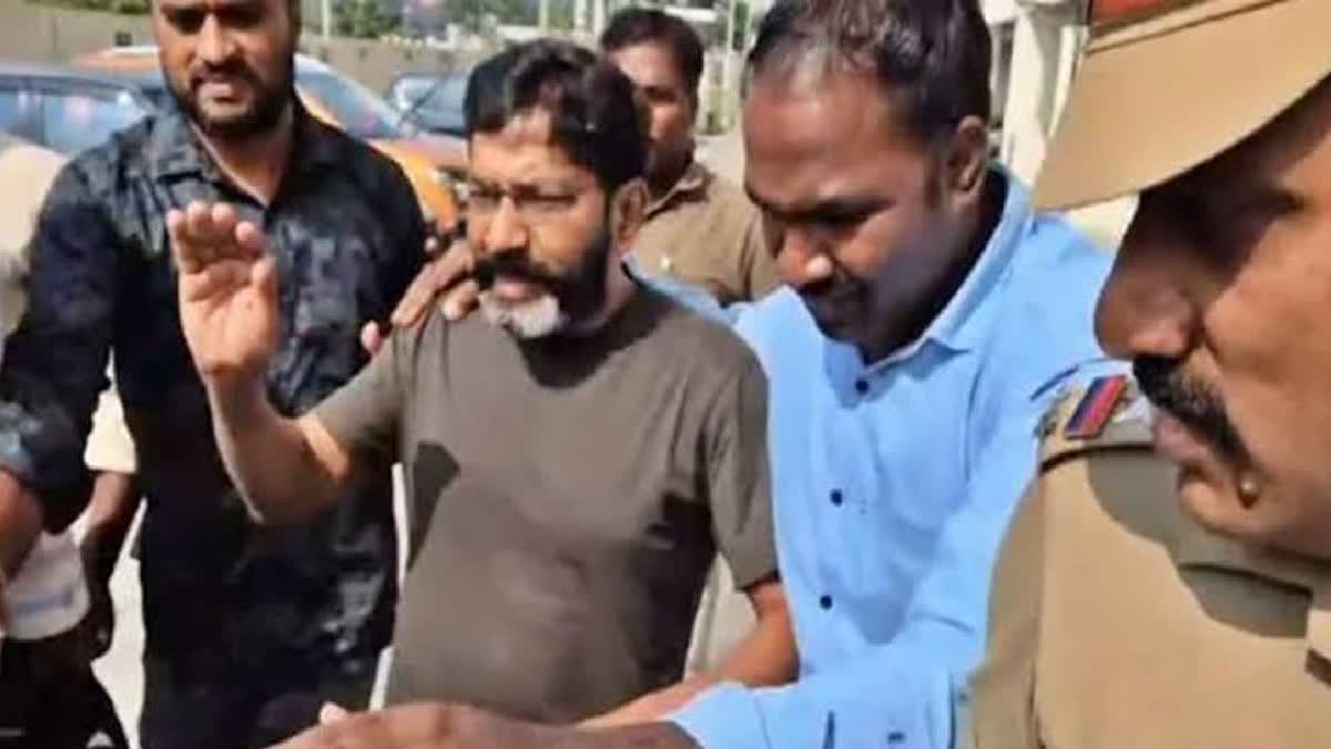 Tamil Nadu: YouTuber Savukku Shankar Granted Three-Day Parole To Attend Mother’s Last Rites