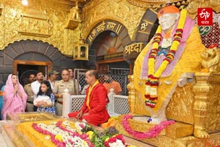Sakshi Dhoni At Shirdi