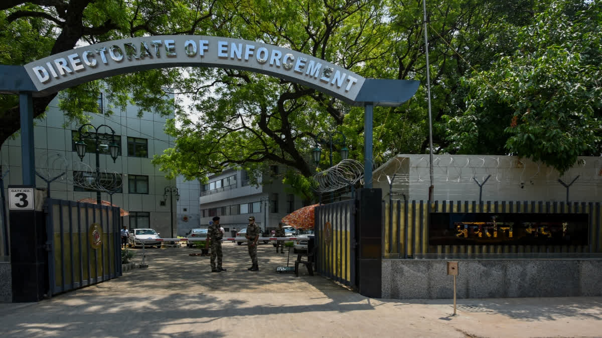 Excise Scam: AAP to Be Made Accused in Money Laundering Case, ED Tells Delhi HC The Enforcement Directorate (ED) on Tuesday contended before the Delhi High Court that it will make the Aam Aadmi Party (AAP) an accused in the money laundering case stemming out of the Delhi excise policy scam.