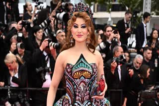 URVASHI RAUTELA AT CANNES 2025