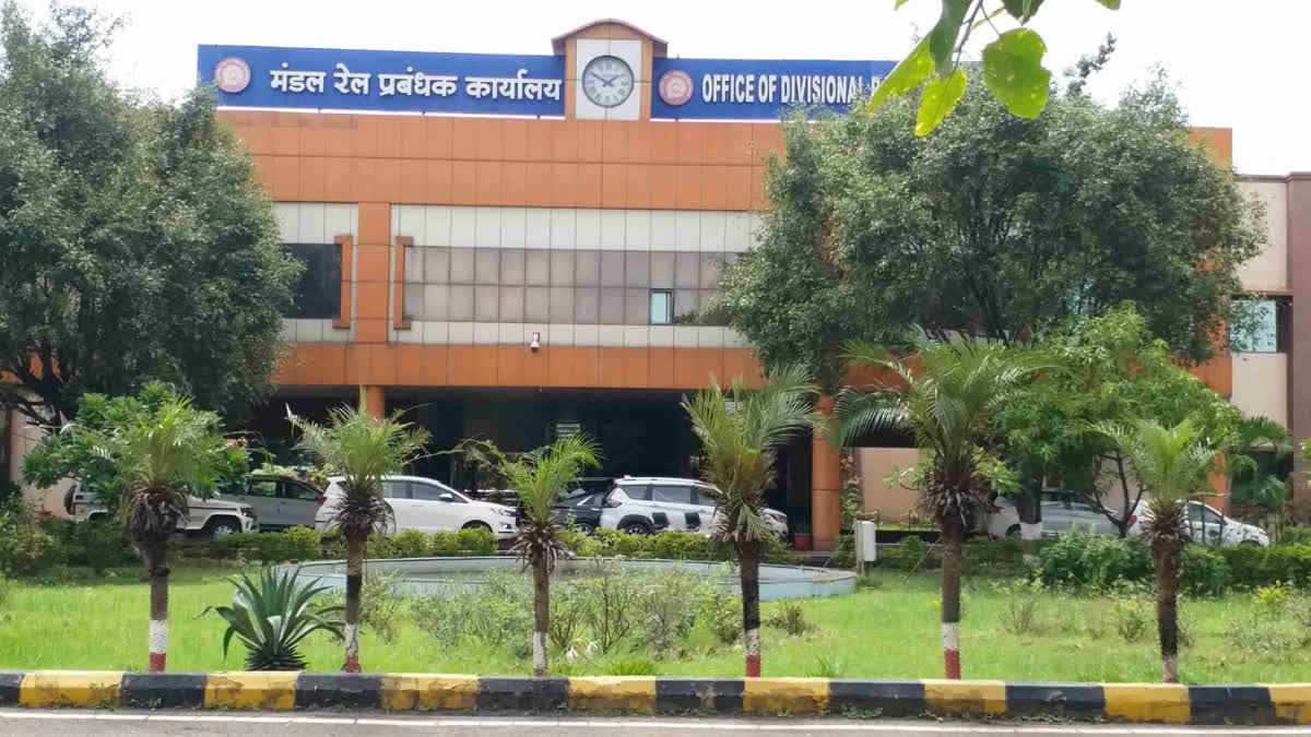 डीजल की कमी का होने लगा असर, रायपुर रेल मंडल से हटाए जाएंगे लोकोमोटिव डीजल इंजन, तैयारी शुरू