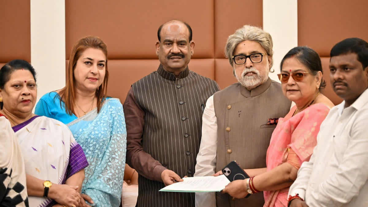 Rebel TMC MPs Announce Merger With Nationalist Citizens Party, Seek Separate Seating Arrangement In Lok Sabha