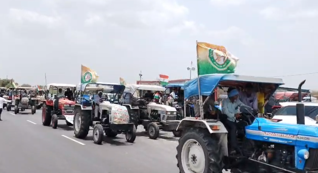 ખેડૂતો ટ્રેક્ટર સાથે ગાંધીનગર તરફ રવાના