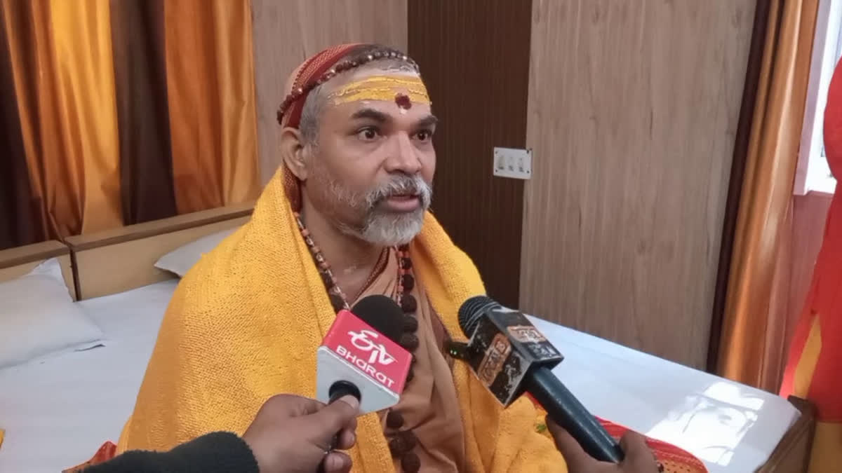 Shankaracharya of Jyotirmath Objects to Construction of Symbolic Kedarnath Dham in Delhi Shankaracharya of Jyotirmath Swami Avimukteshwaranand Saraswati